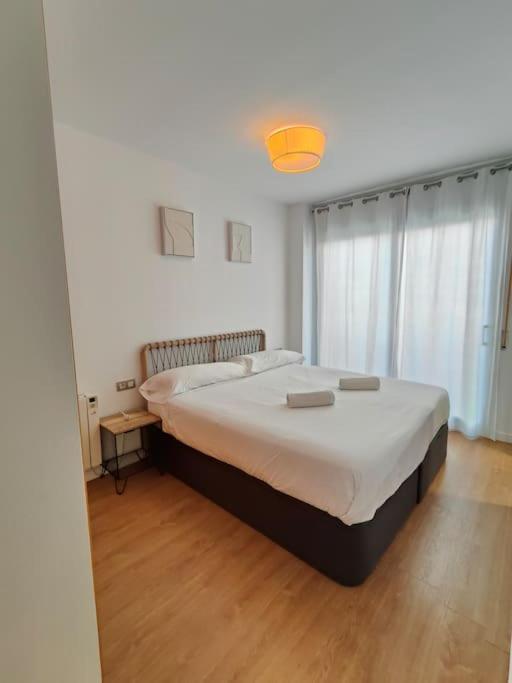 Large Terrace Luxury Apartment Сан-Адріа-де-Бесос Екстер'єр фото